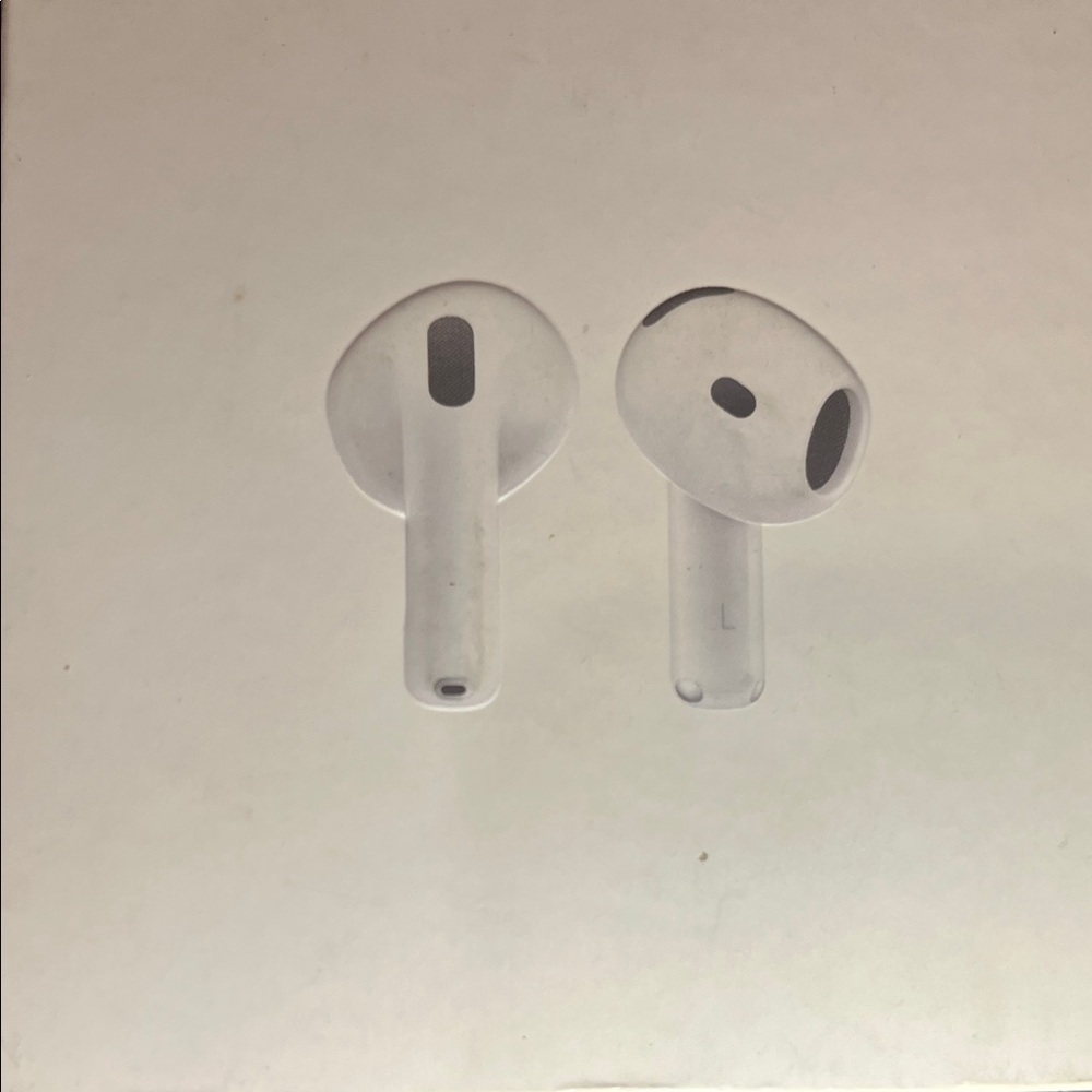 Apple AirPods 4 Wireless Earphones - White (brand new sealed)